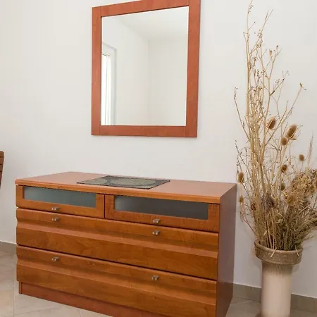 Anita Apartment